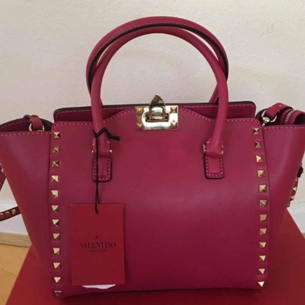 Authentic Valentino Rockstud Handbag - Picture 2 of 6